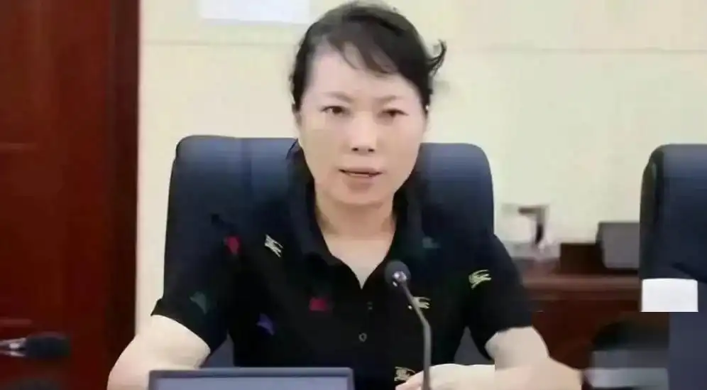 凌娅自首：“瘾”犯了就脱衣让下属满足她，造太子奶冤案__凌娅自首：“瘾”犯了就脱衣让下属满足她，造太子奶冤案